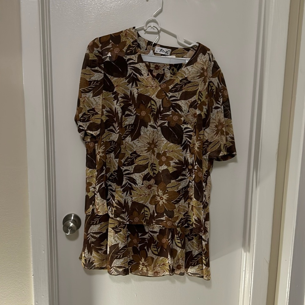 Ladies Rio 2 piece Shirt and Skirt.